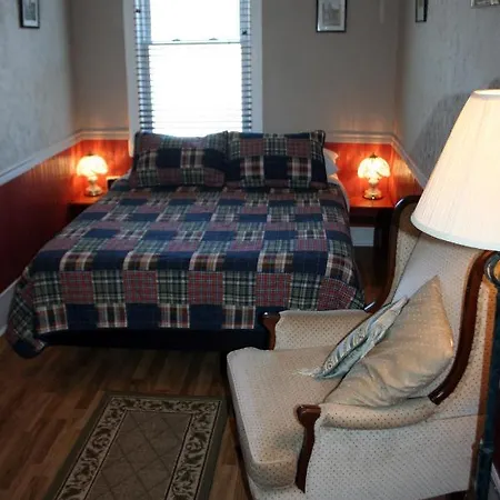 Hadovka Lakeside Inn Wellington Exterior photo